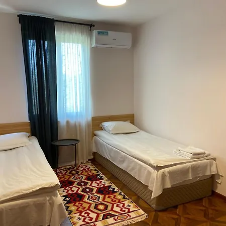 Crossway Camping Yeghegnadzor Exterior photo