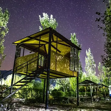 Crossway Camping Yeghegnadzor Exterior photo